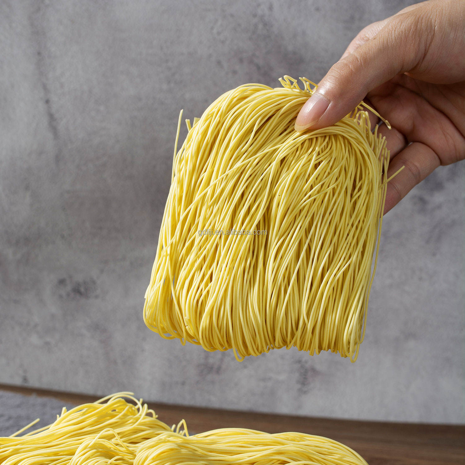 fine egg noodles тонкая яичная лапша